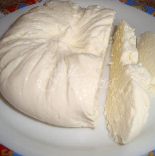 Направете си домашно крема сирене вкусно и много лесно